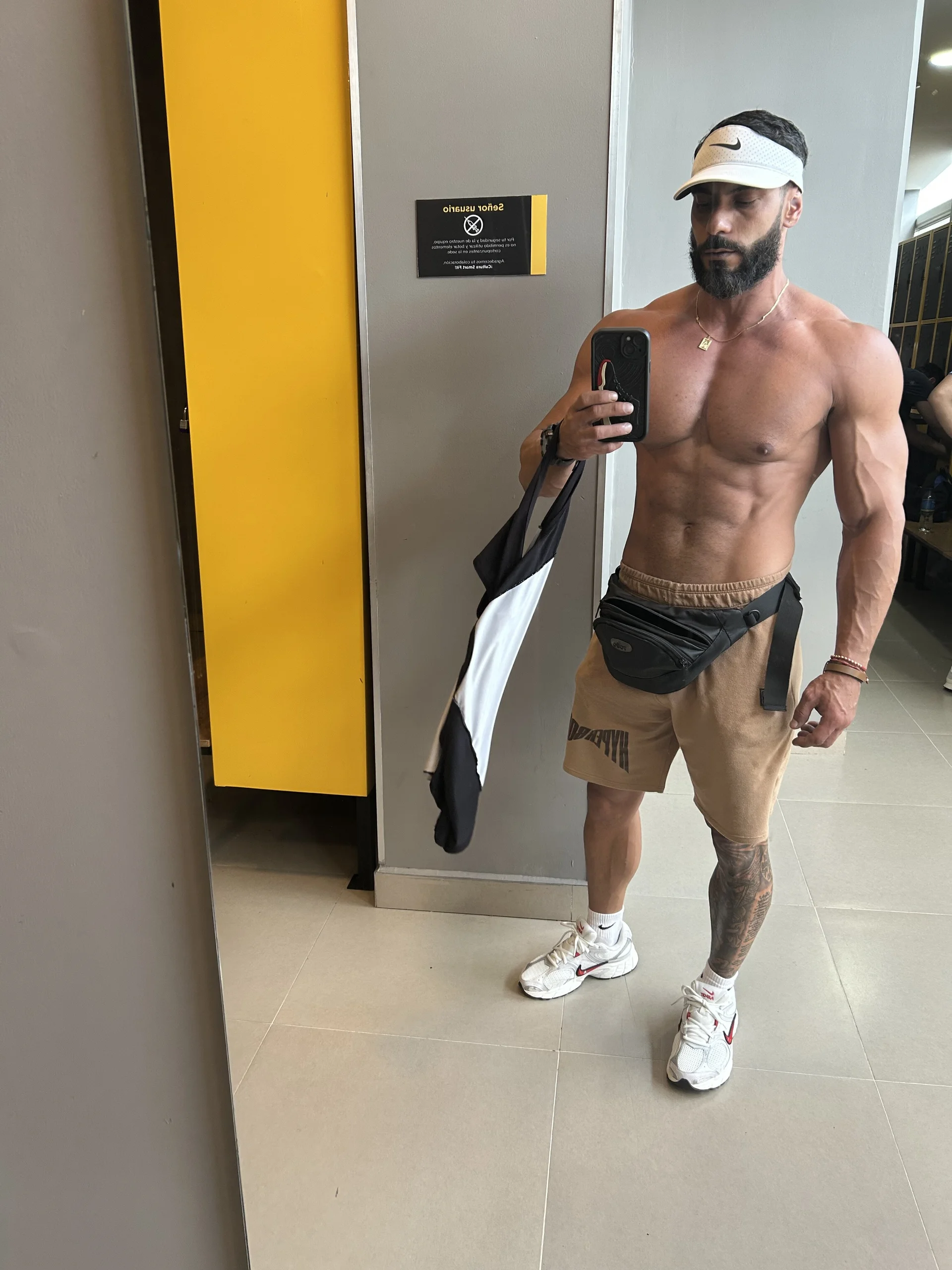 XXX Porn Photo of Nude romeolovedark 20