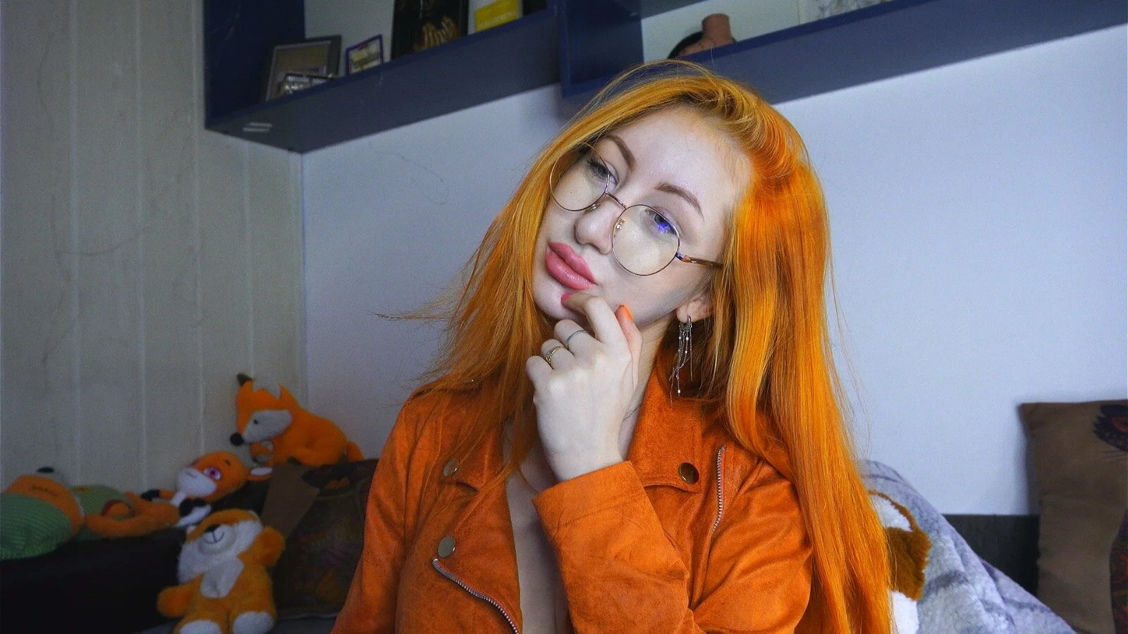 XXX Porn Photo of Nude DaddysLittleSlutfox 15