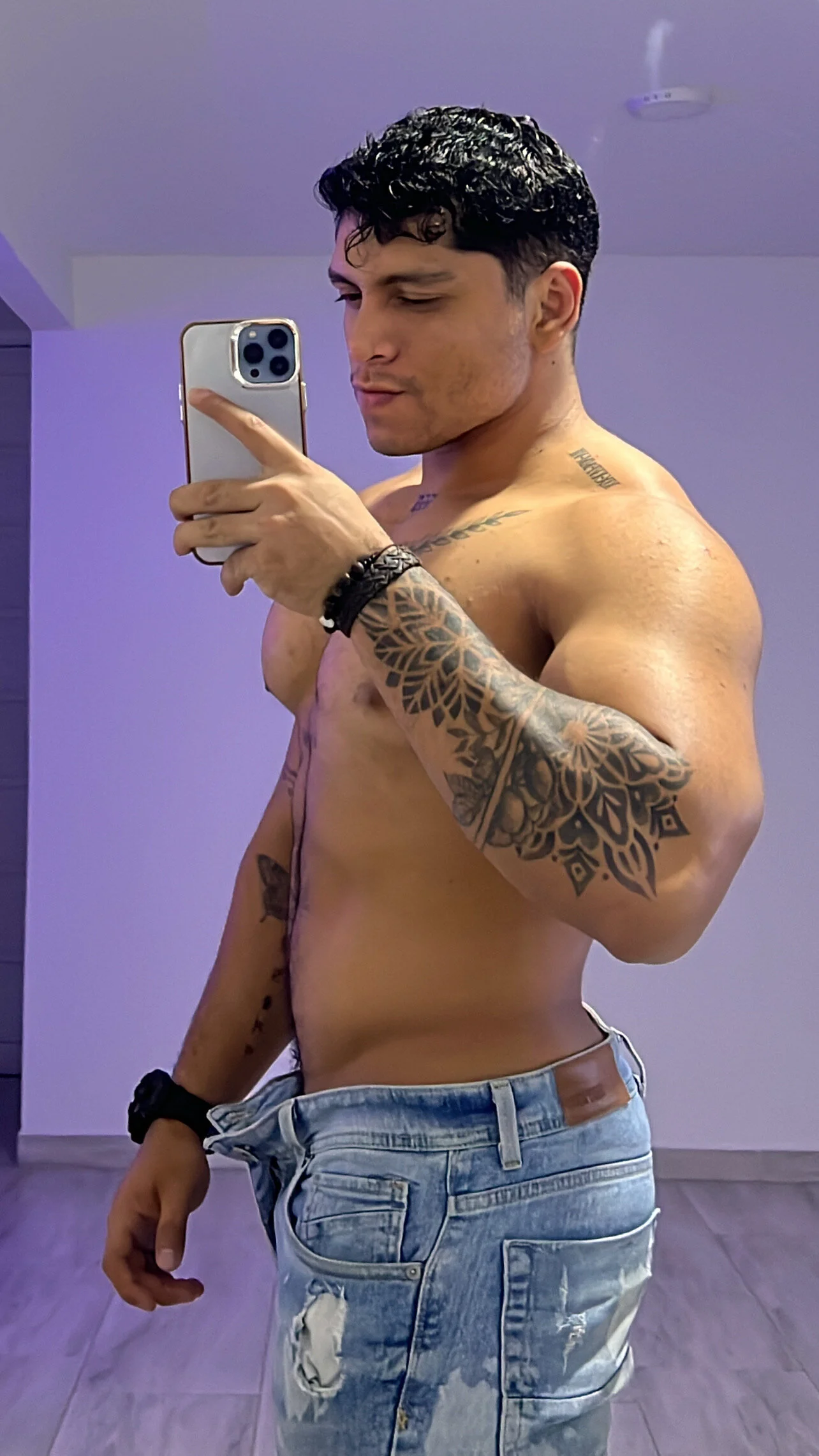 XXX Porn Photo of Nude Nicolasmontoya16 42