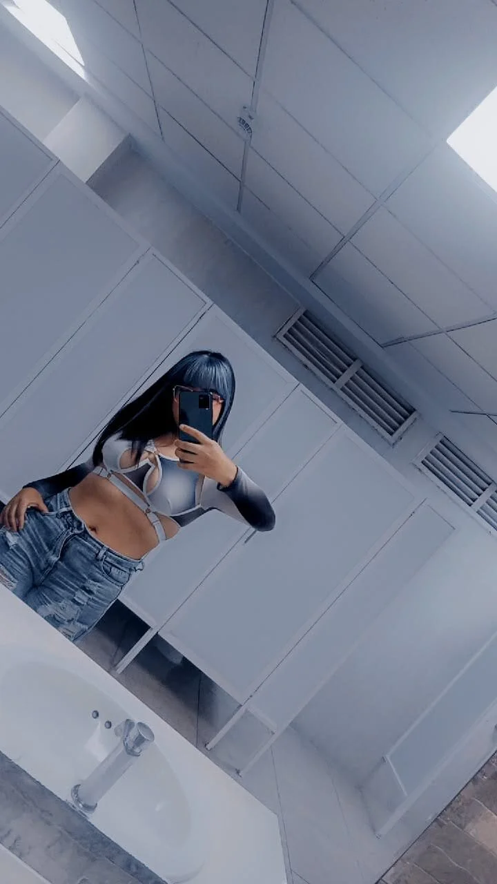 XXX Porn Photo of Nude ZoeSkyee_ 2