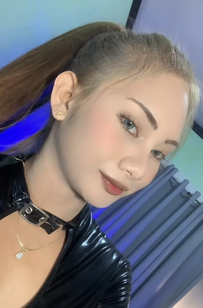 XXX Porn Photo of Nude Bella_subhunterx 2