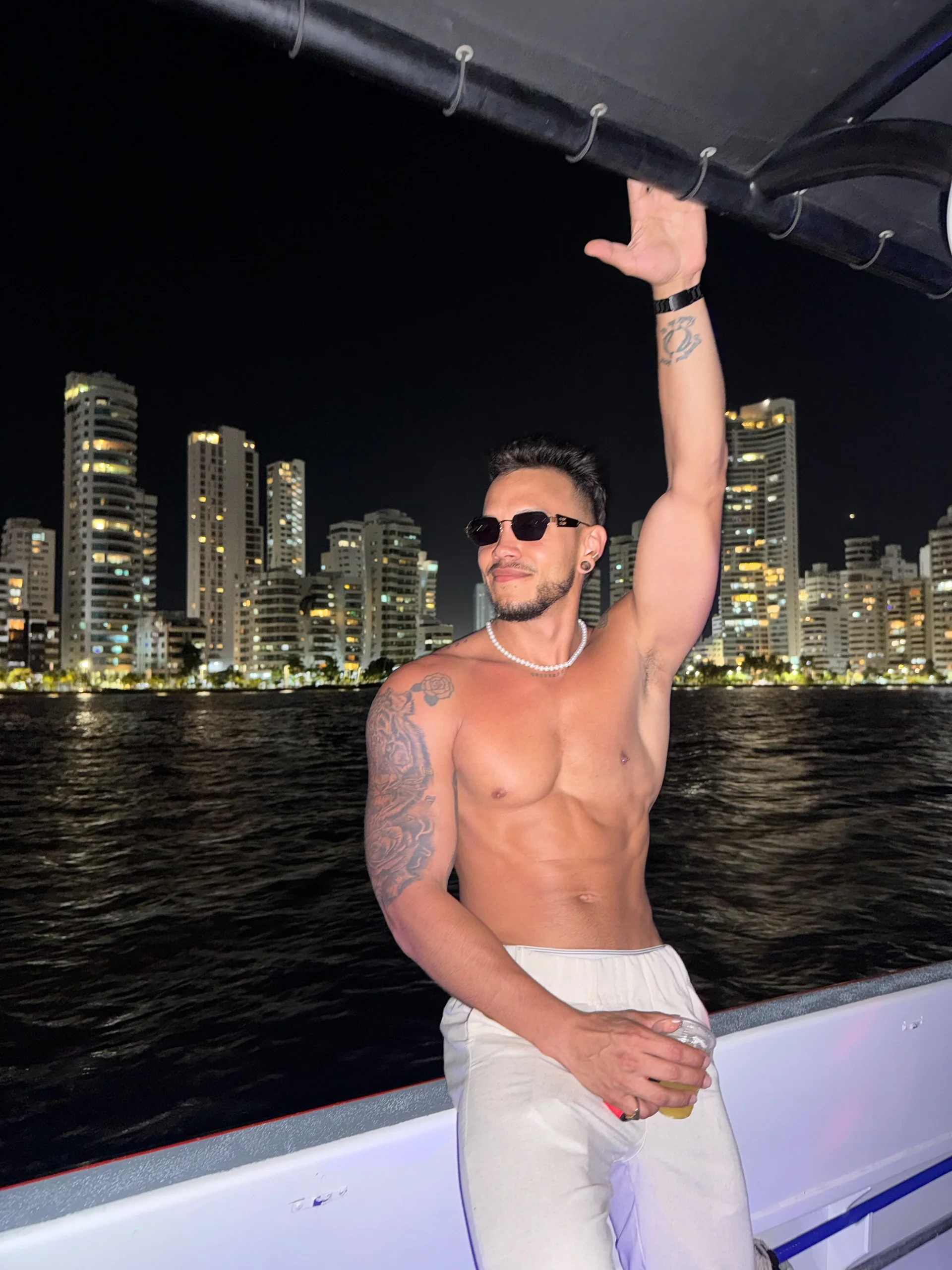 XXX Porn Photo of Nude ARON_TAYLER01 68