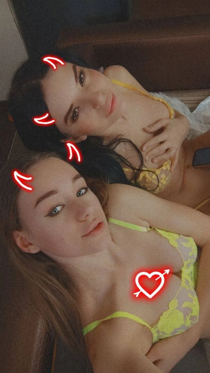 XXX Porn Photo of Nude witches_couple 103