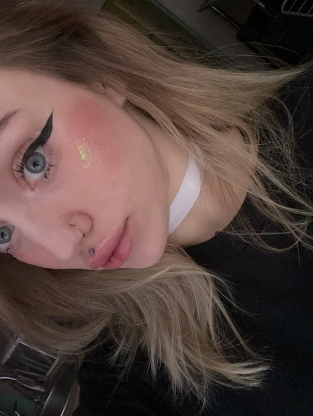 XXX Porn Photo of Nude DiscoPotato 4