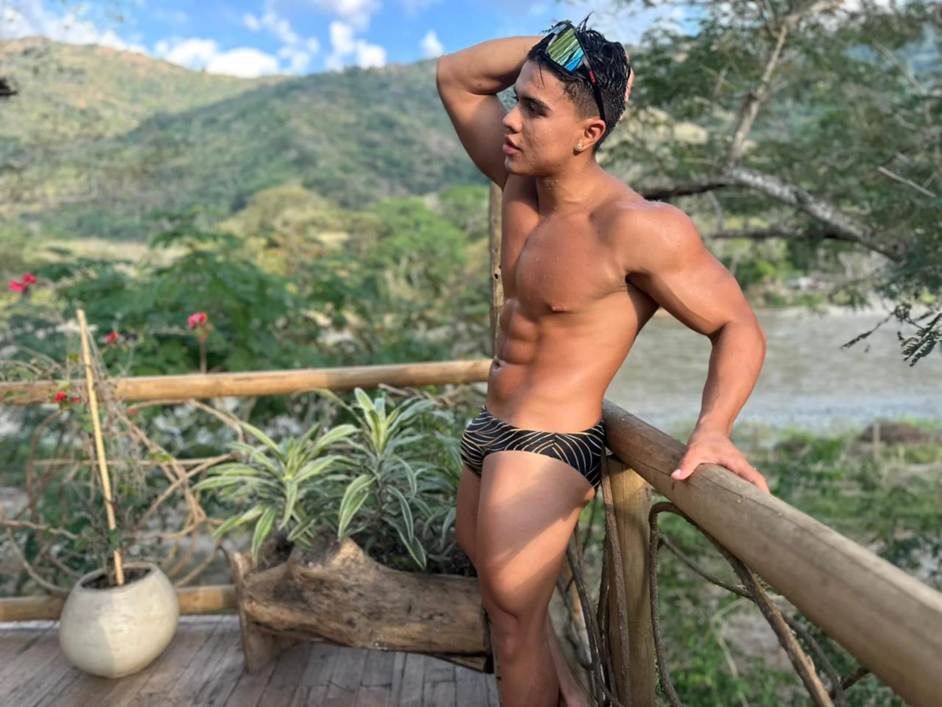 XXX Porn Photo of Nude AARON_SKYLON 2