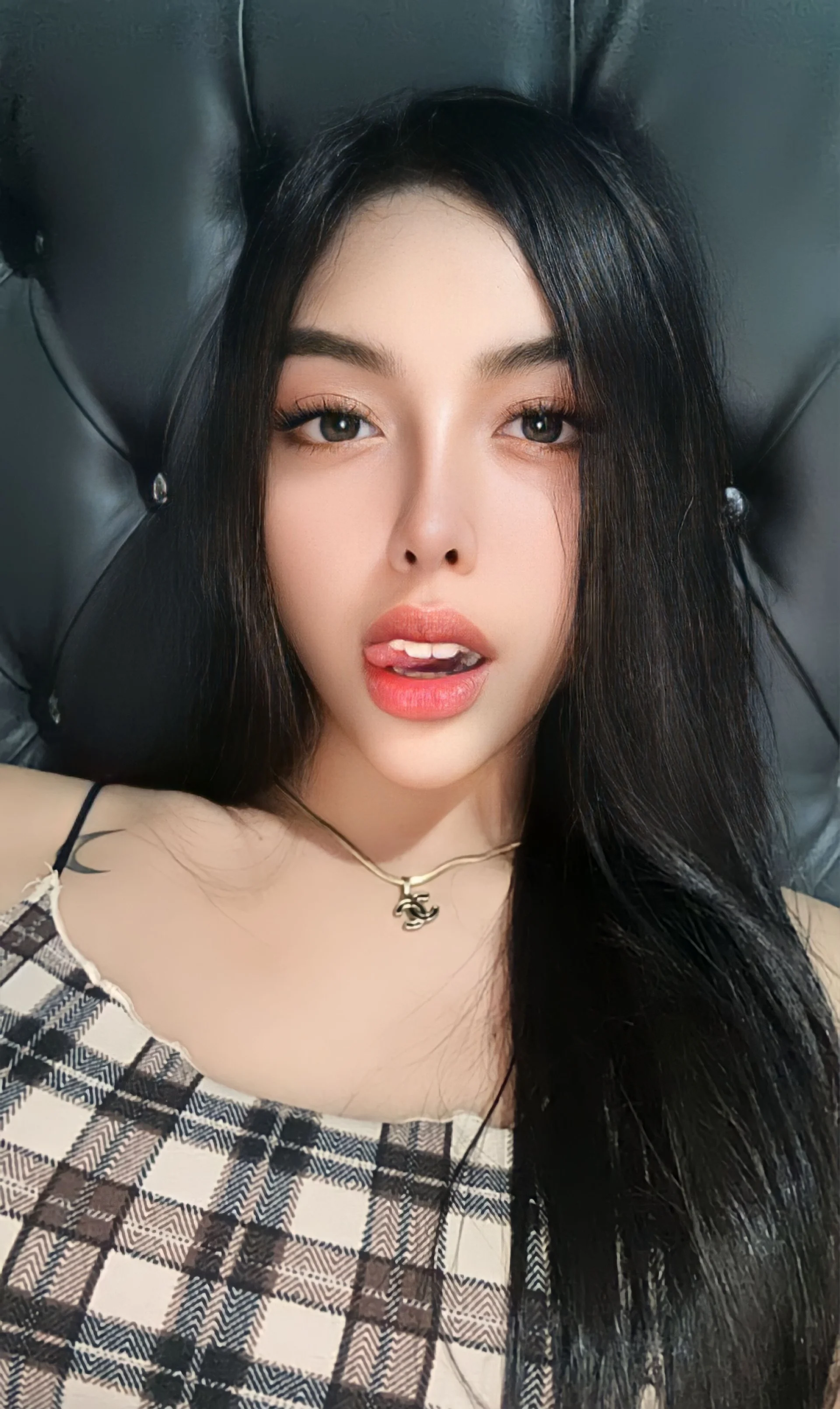 XXX Porn Photo of Nude sassymarylou 8
