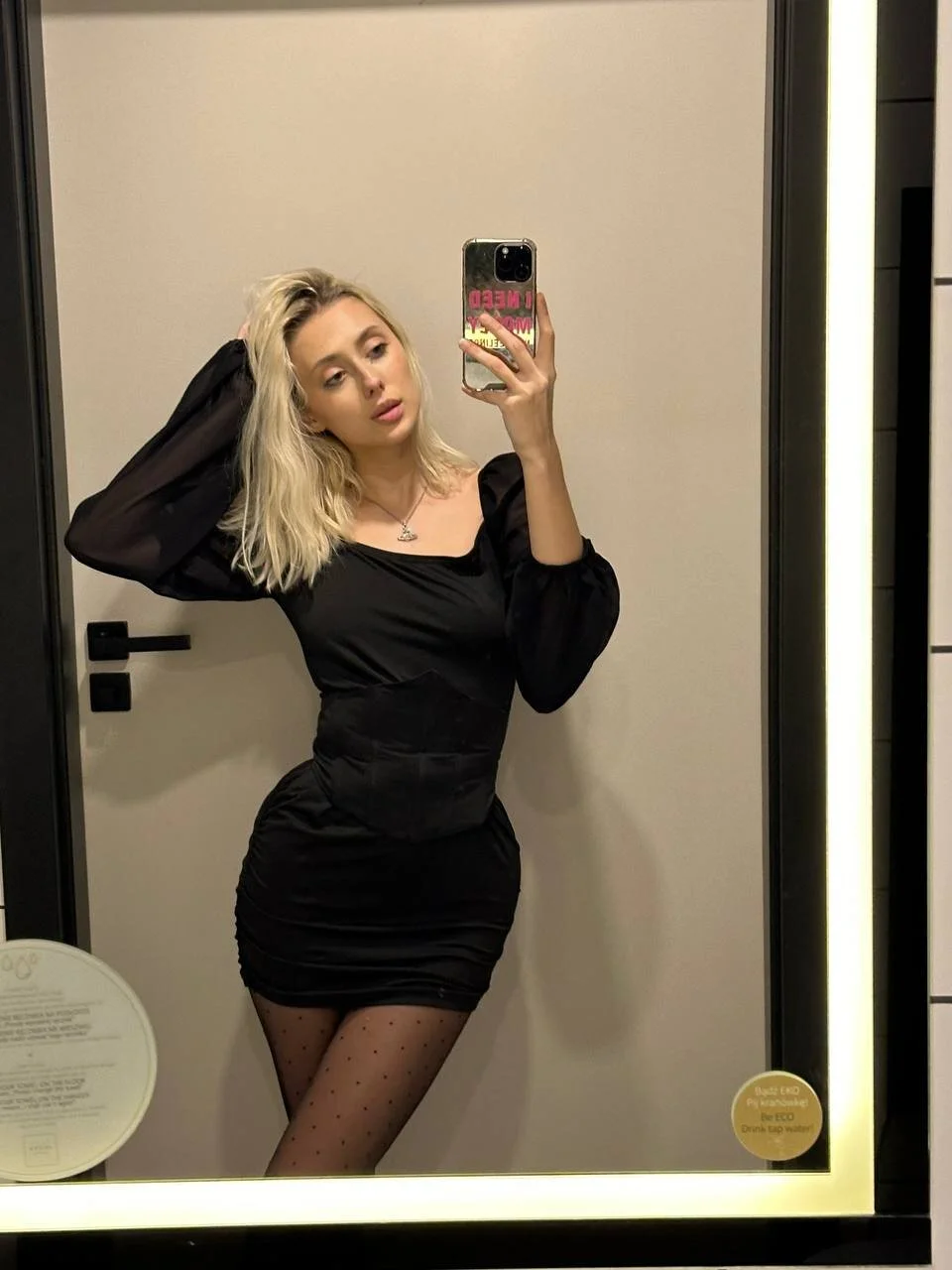 XXX Porn Photo of Nude LoryWood 24