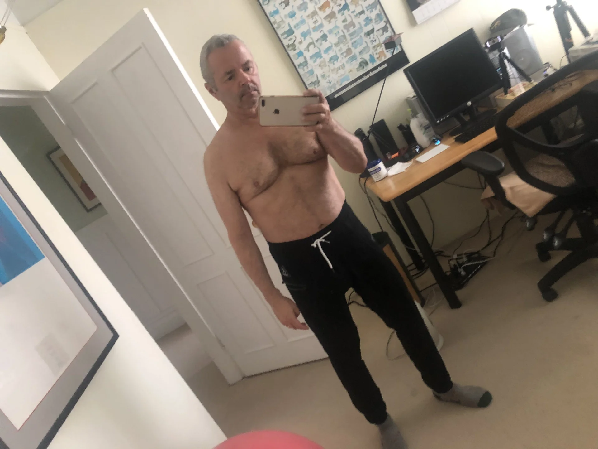 XXX Porn Photo of Nude hotdadbod 8