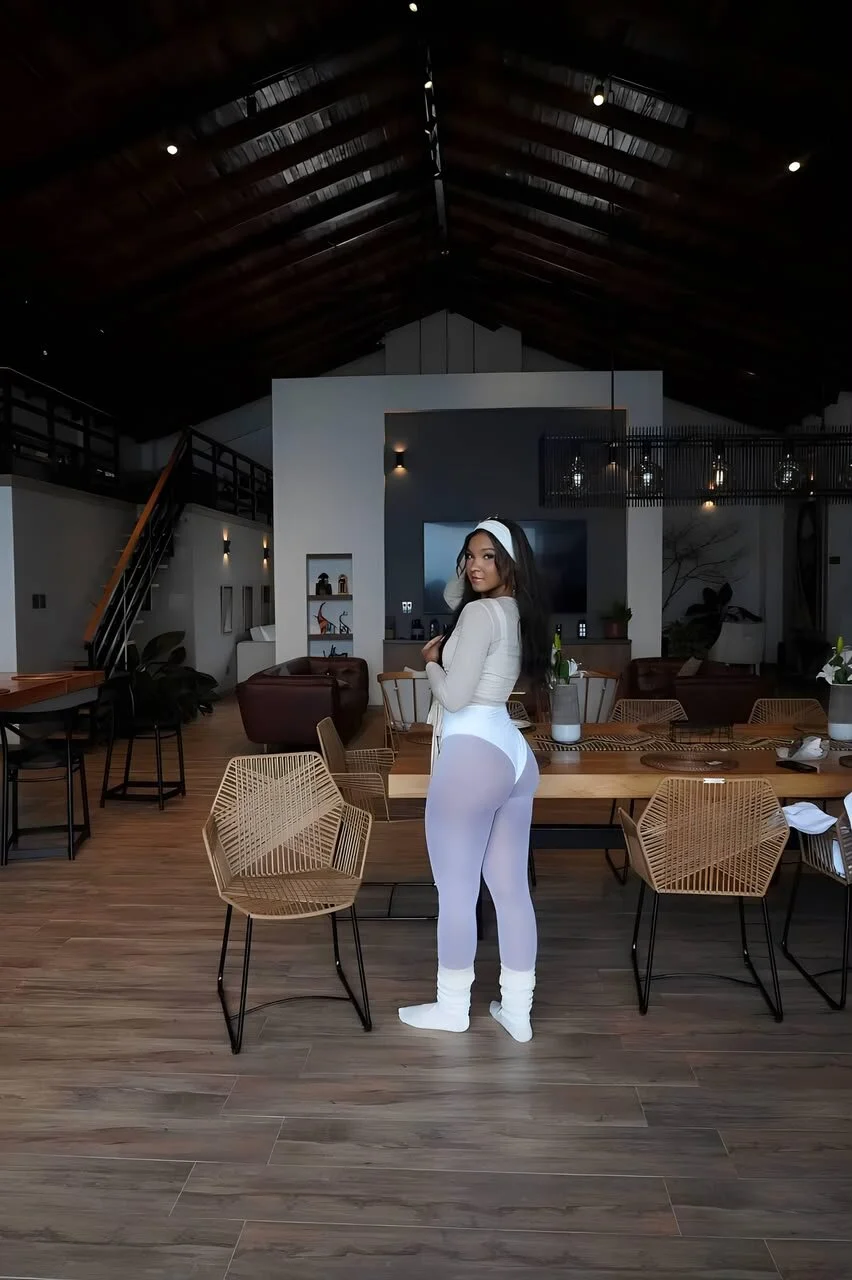 XXX Porn Photo of Nude leana_lovings1 8