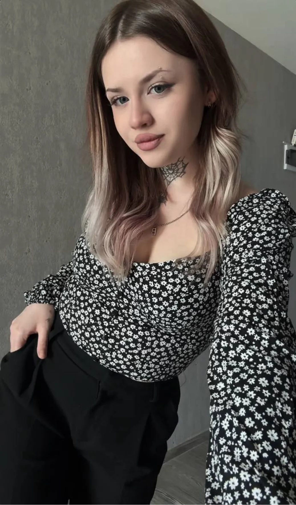 XXX Porn Photo of Nude neat_obsession 6