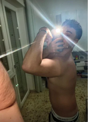 XXX Porn Photo of Nude NaplesGuy04 6