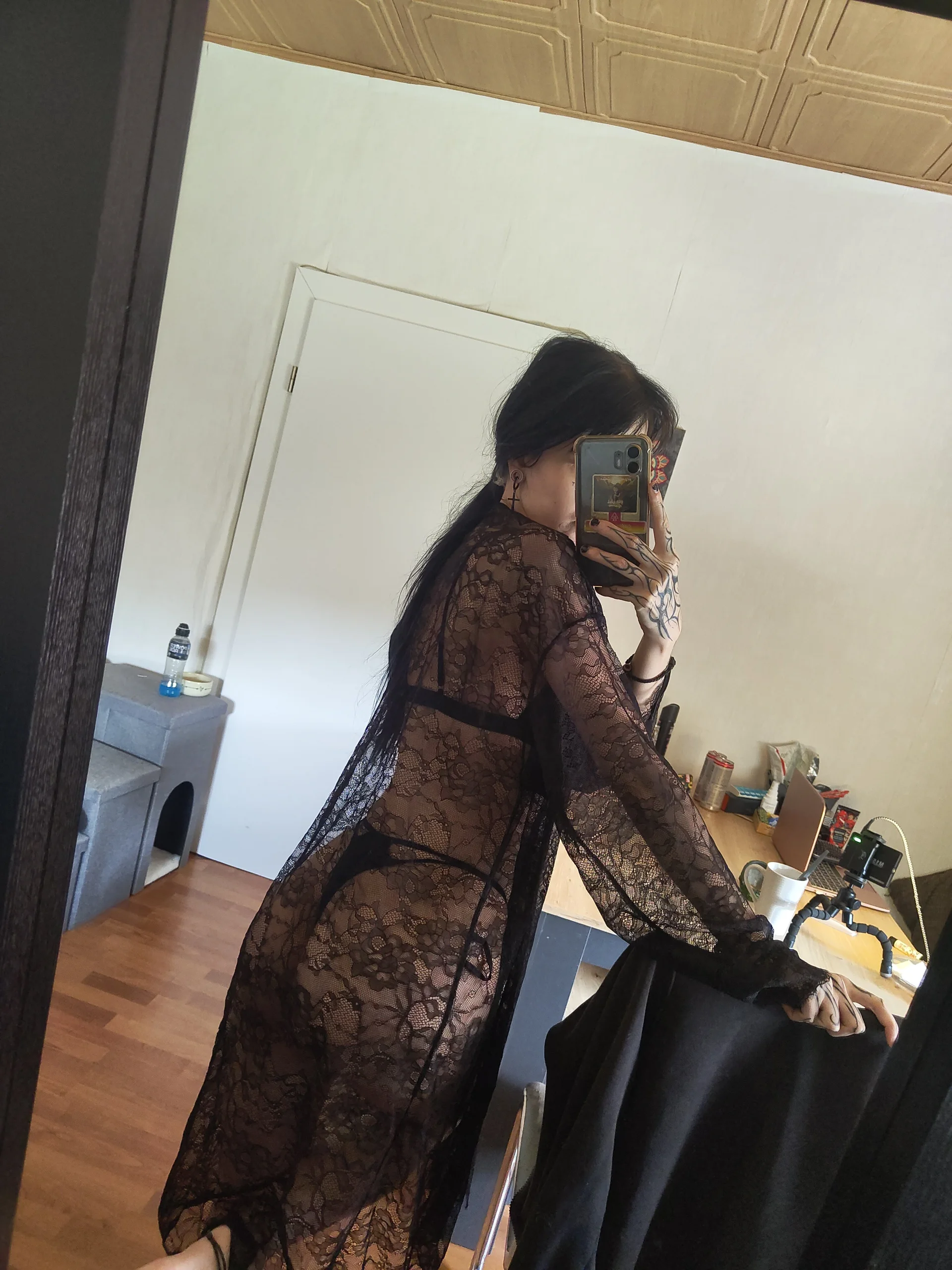 XXX Porn Photo of Nude BlueVelvetBat 1