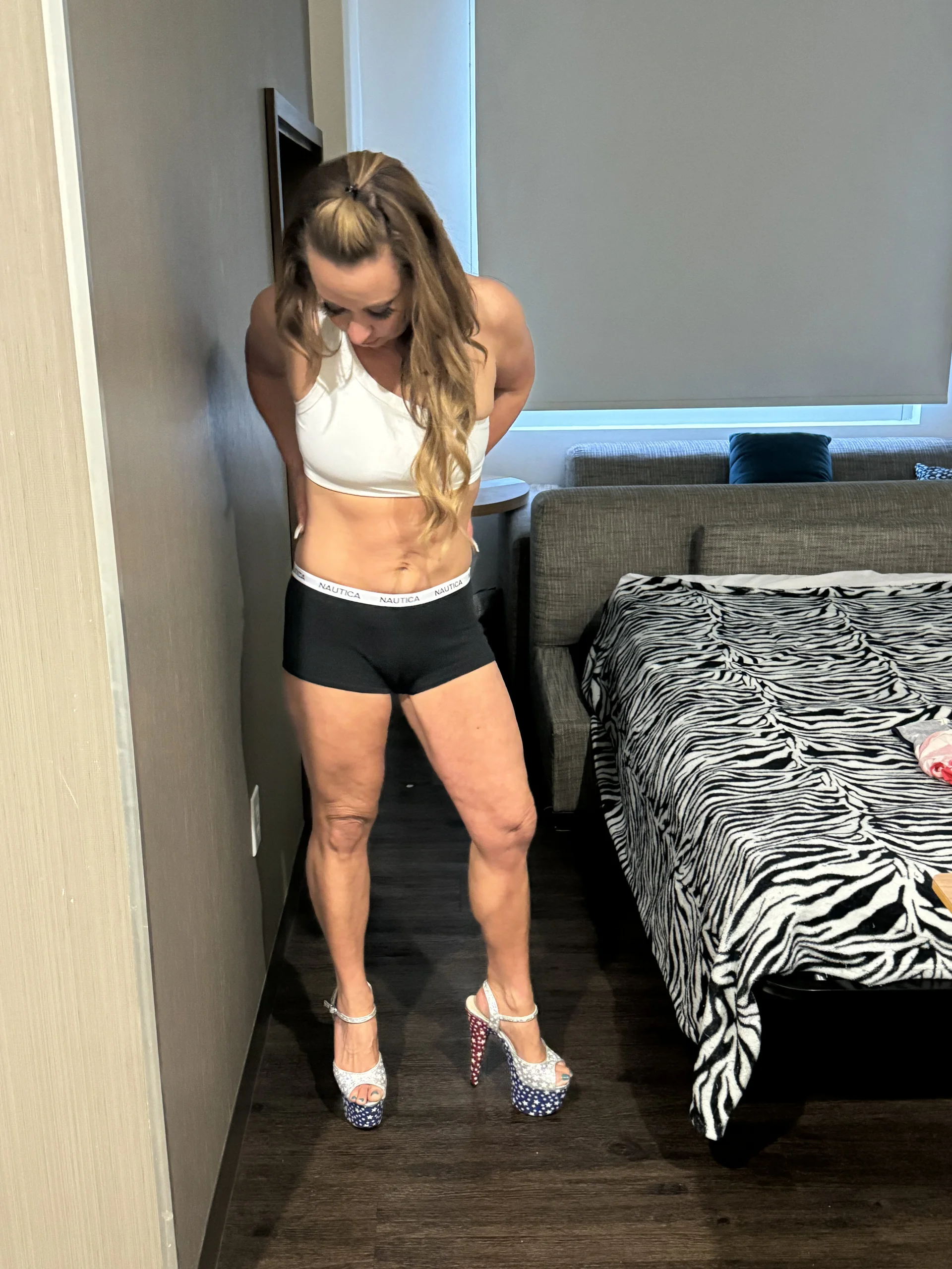 XXX Porn Photo of Nude My_HotwifeNikki23 2