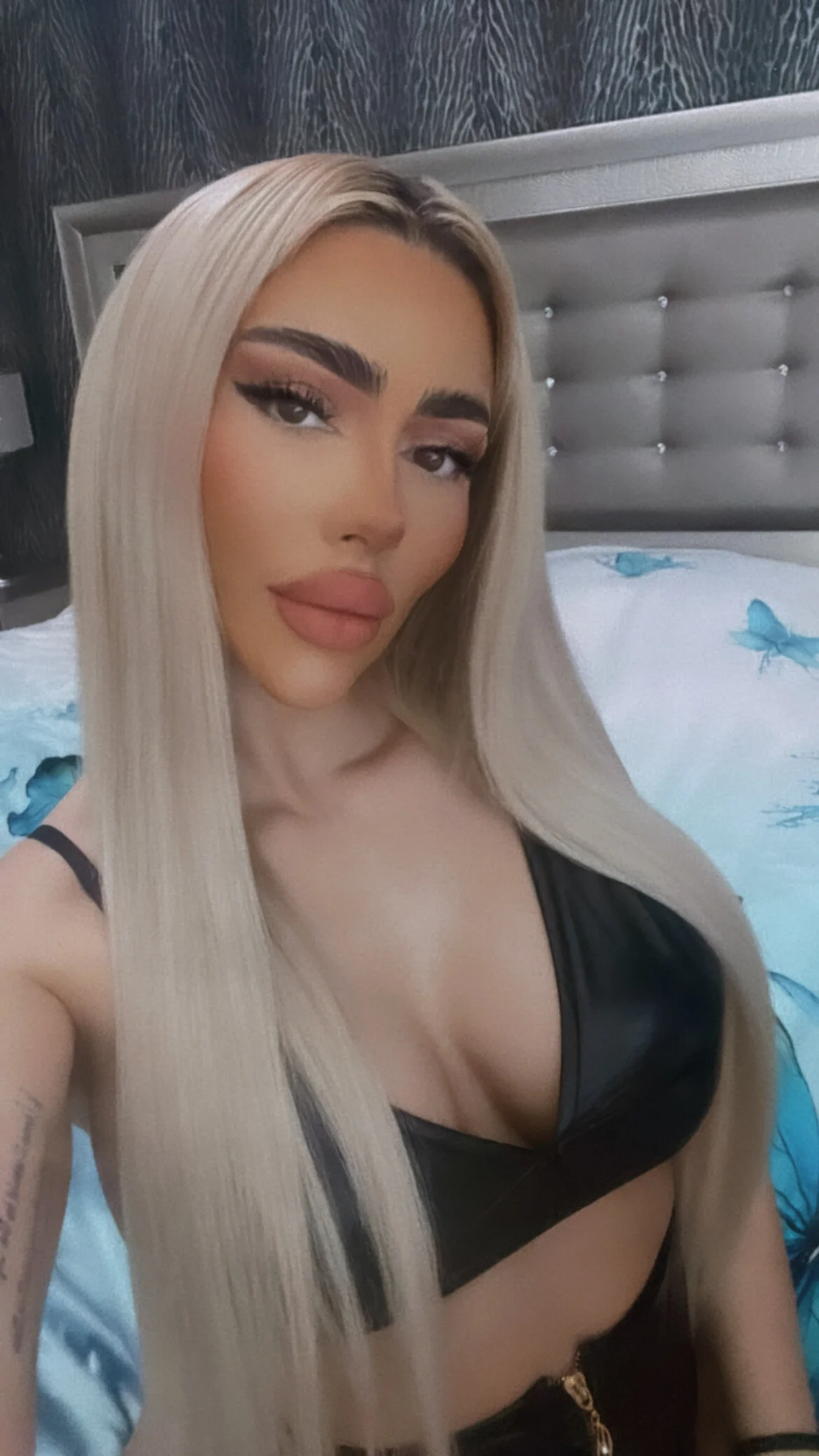 XXX Porn Photo of Nude GoddessV 1
