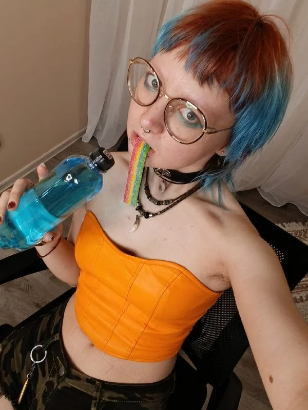 XXX Porn Photo of Nude powderofgun 2