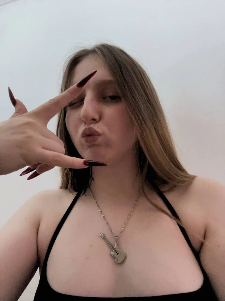 XXX Porn Photo of Nude QueenHex 1