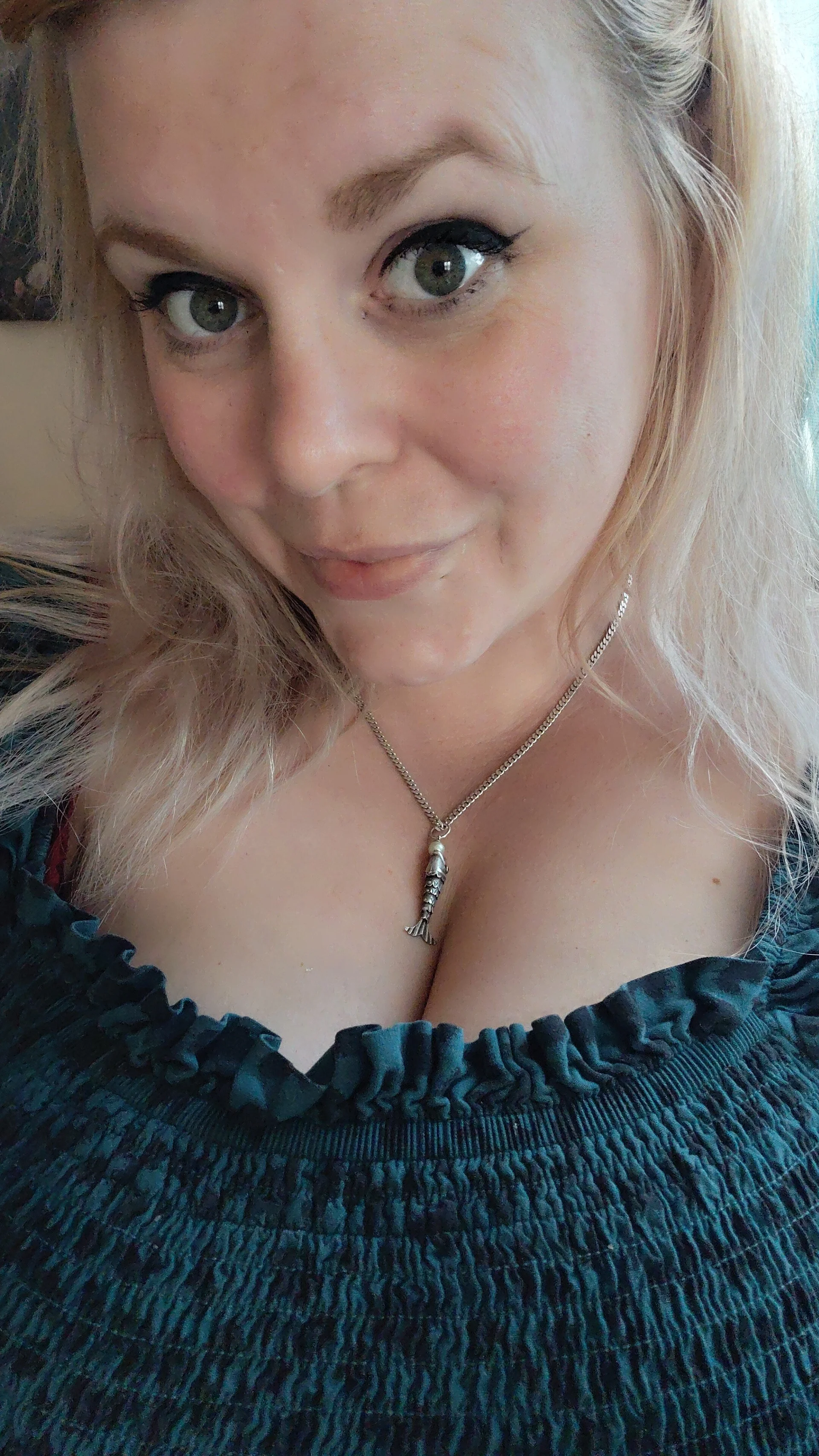 XXX Porn Photo of Nude pinkieMilfPUSY 52