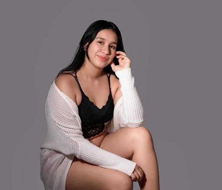 XXX Porn Photo of Nude Emily_Sweet_As 4