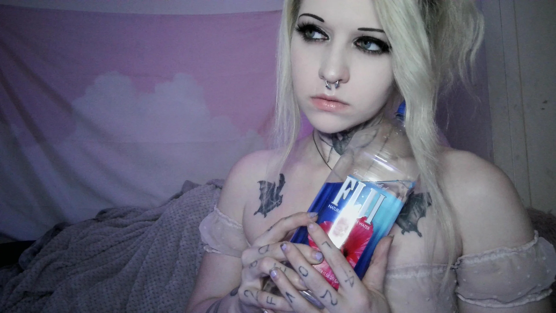 XXX Porn Photo of Nude lilithrosexoxo 43