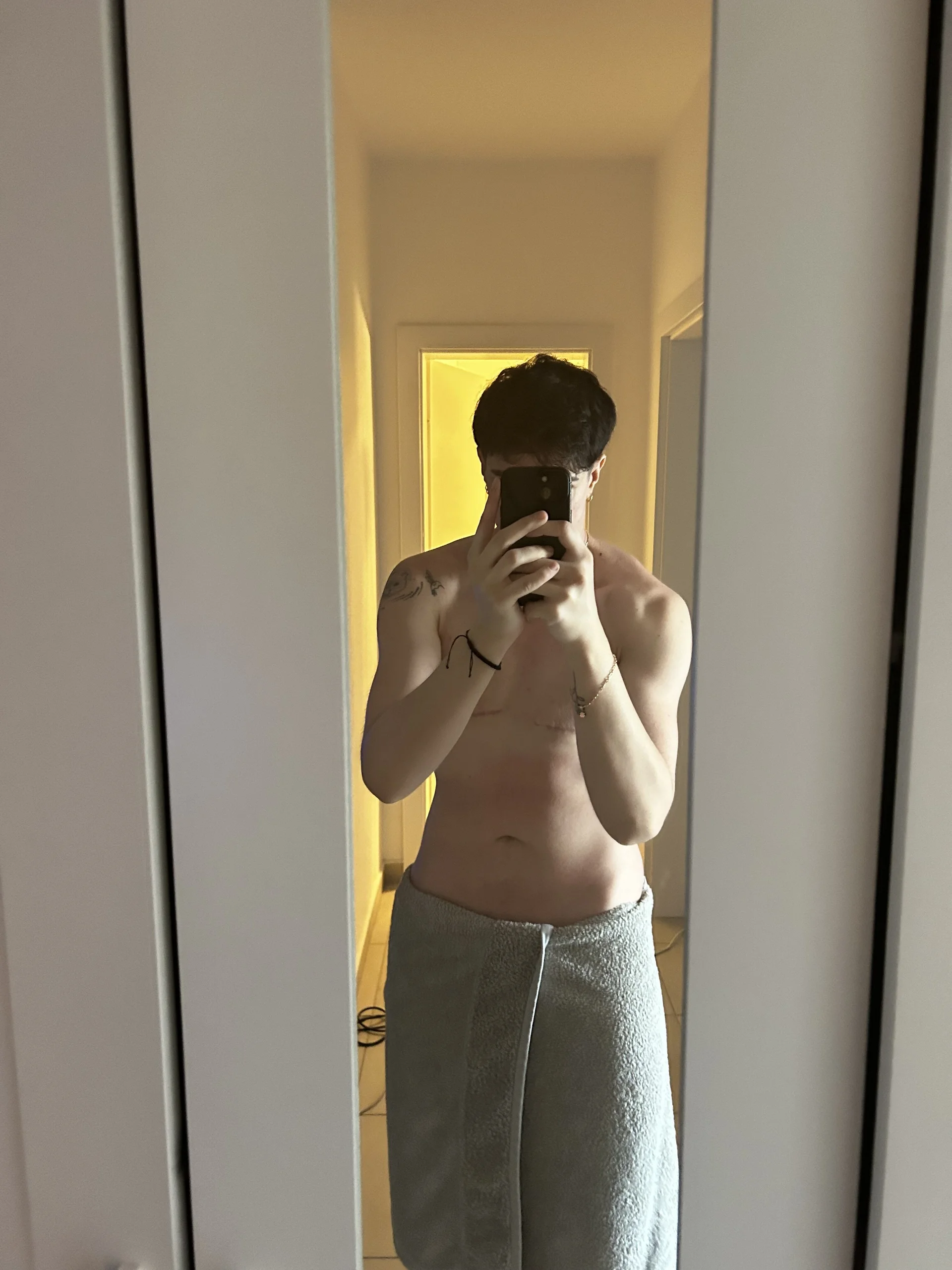 XXX Porn Photo of Nude LukeTGuy 9