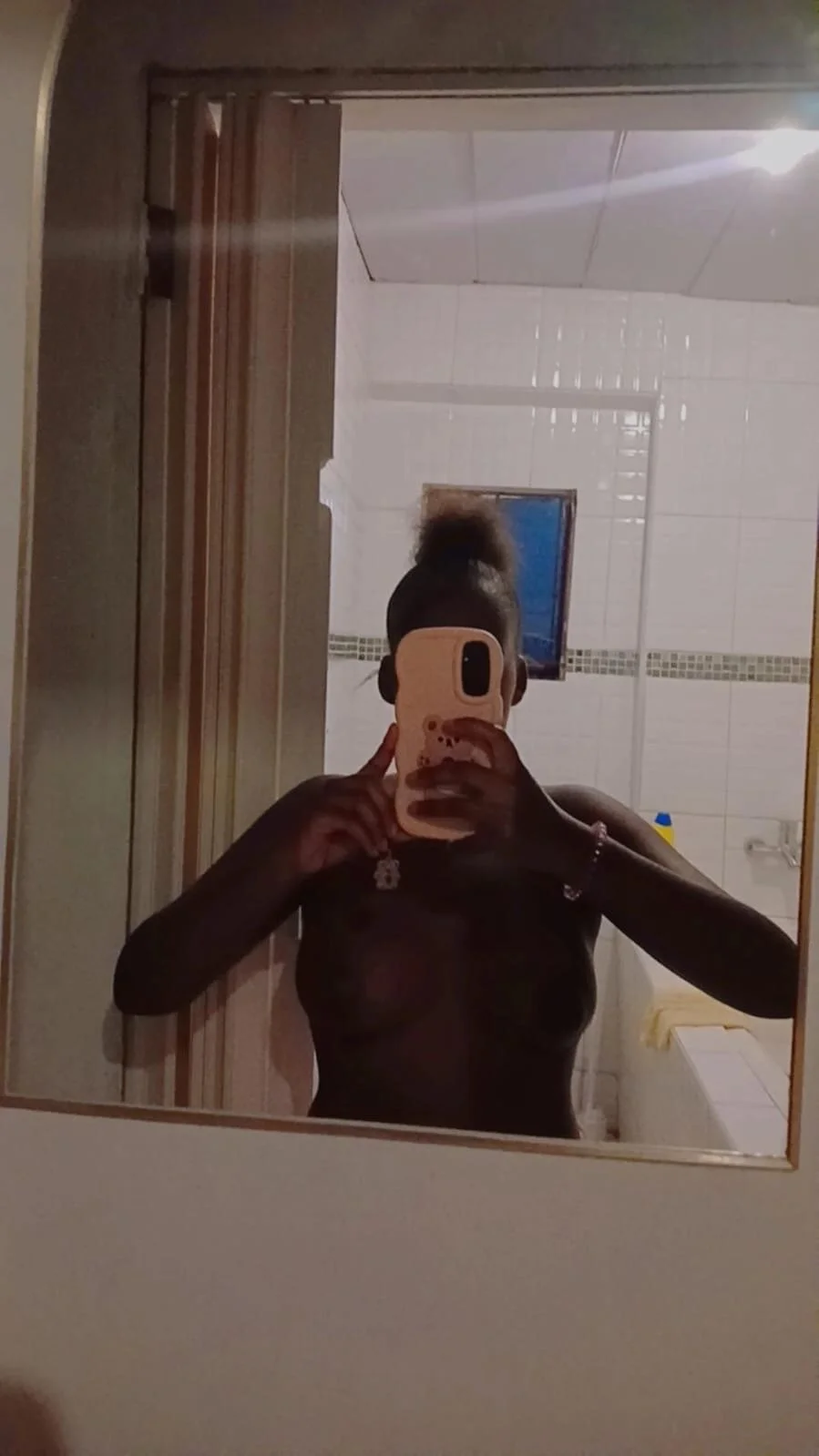 XXX Porn Photo of Nude petite_bee 5