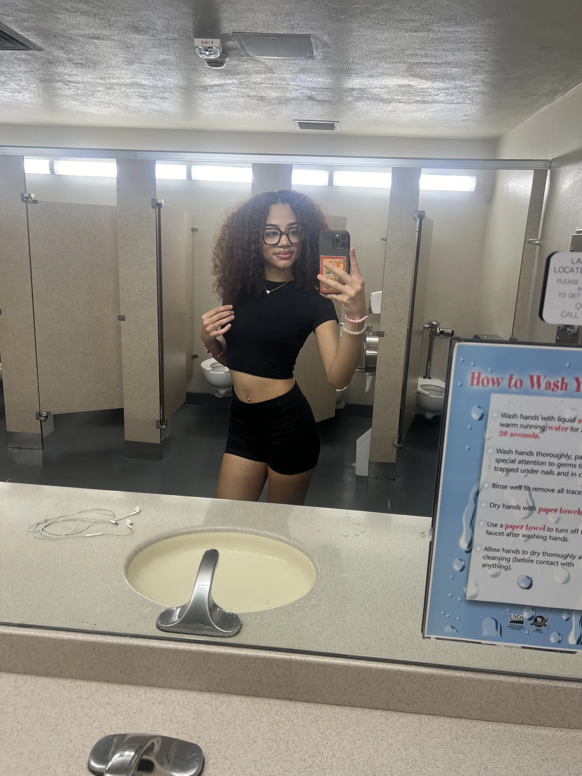 XXX Porn Photo of Nude mixedbabygigi 3