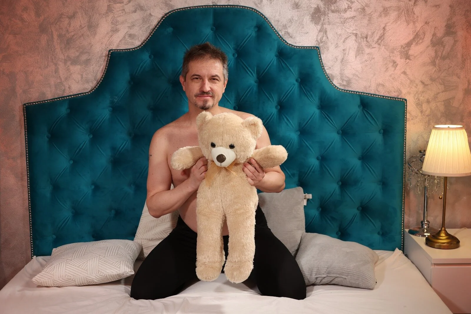 XXX Porn Photo of Nude MisterFaithRO 24