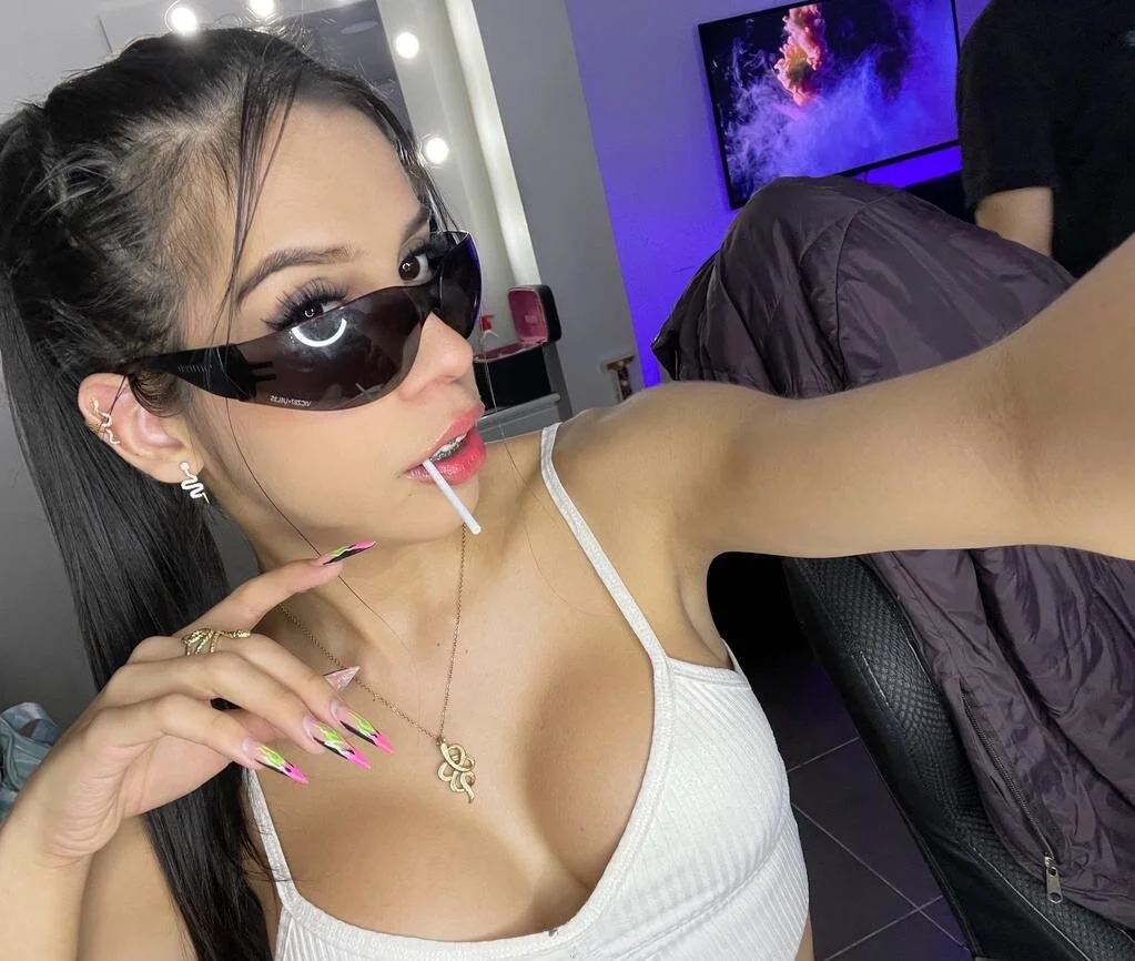 XXX Porn Photo of Nude johedija 24