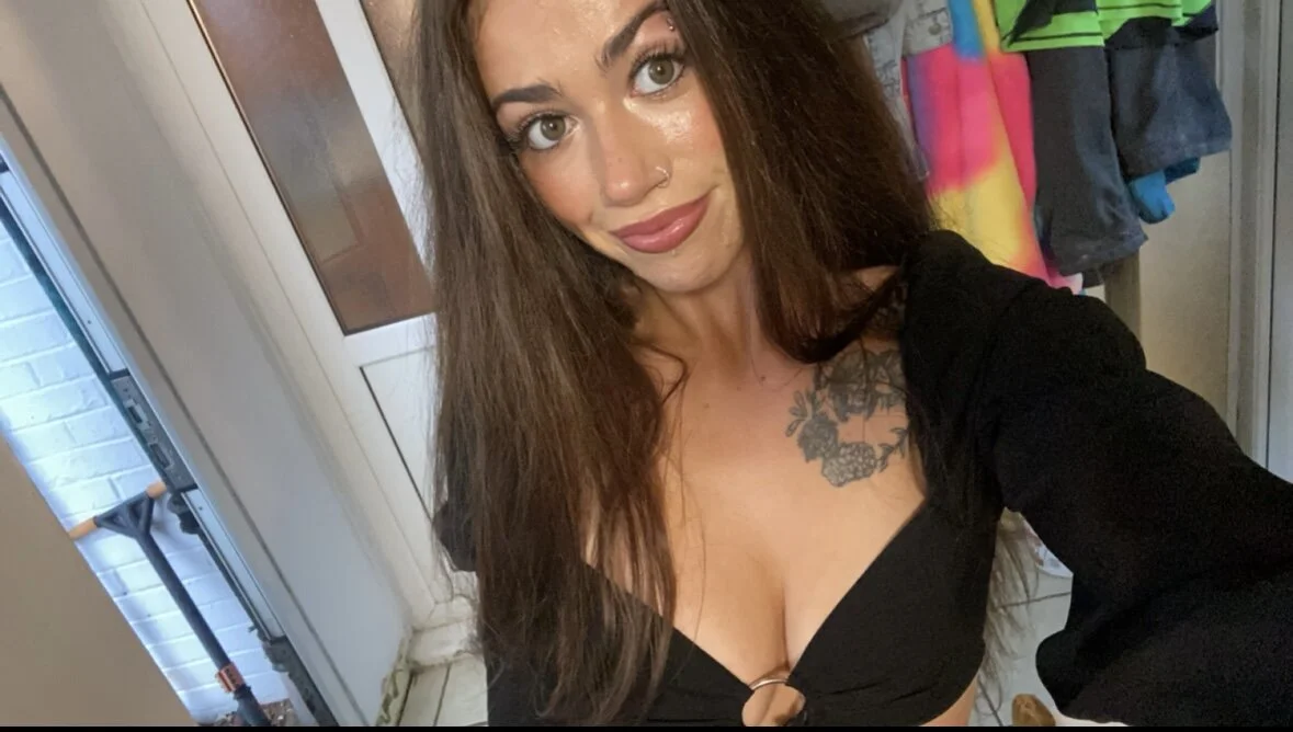 XXX Porn Photo of Nude ValenciaTheVixenXX 3