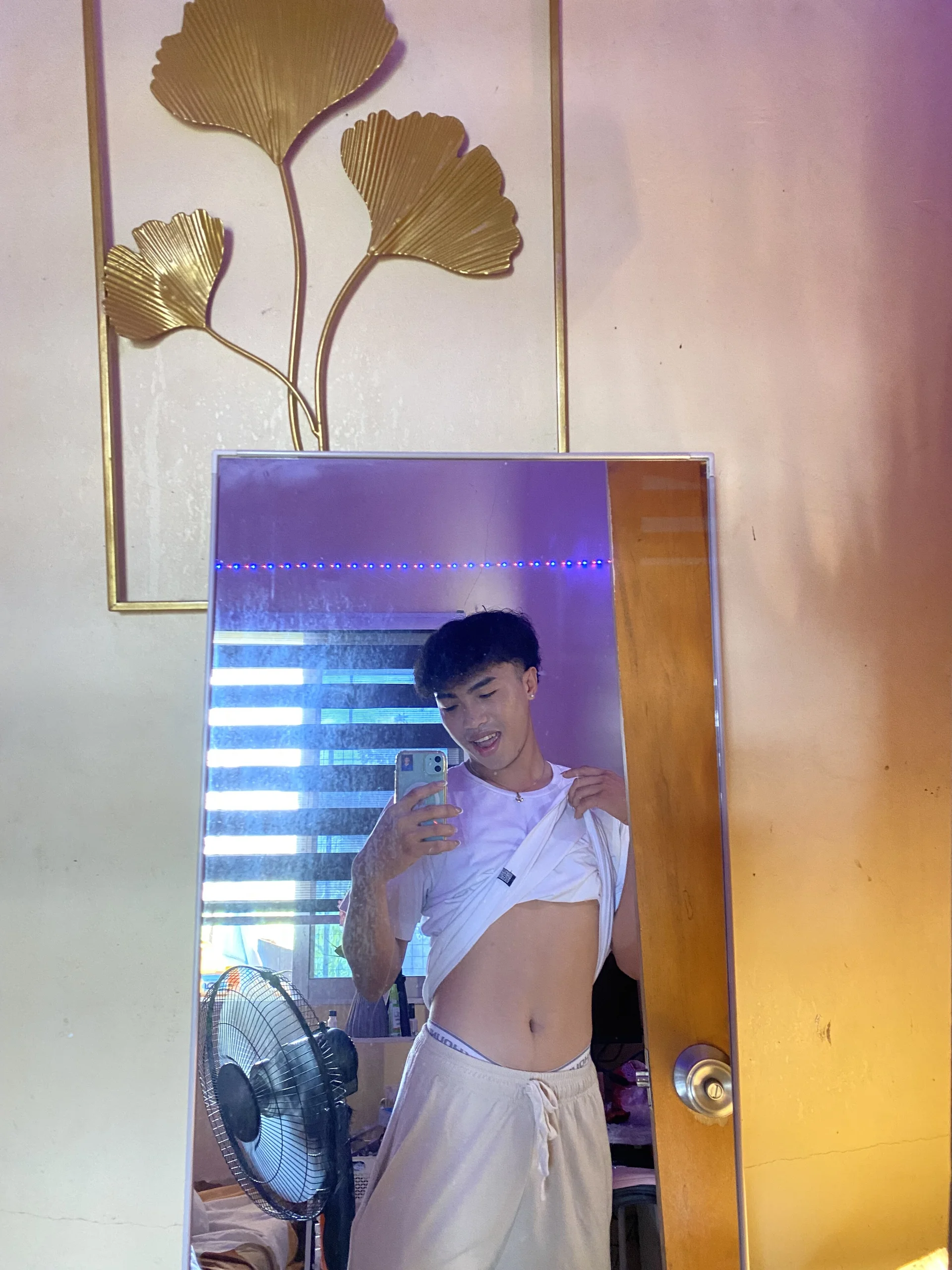 XXX Porn Photo of Nude Midnight_snack 5