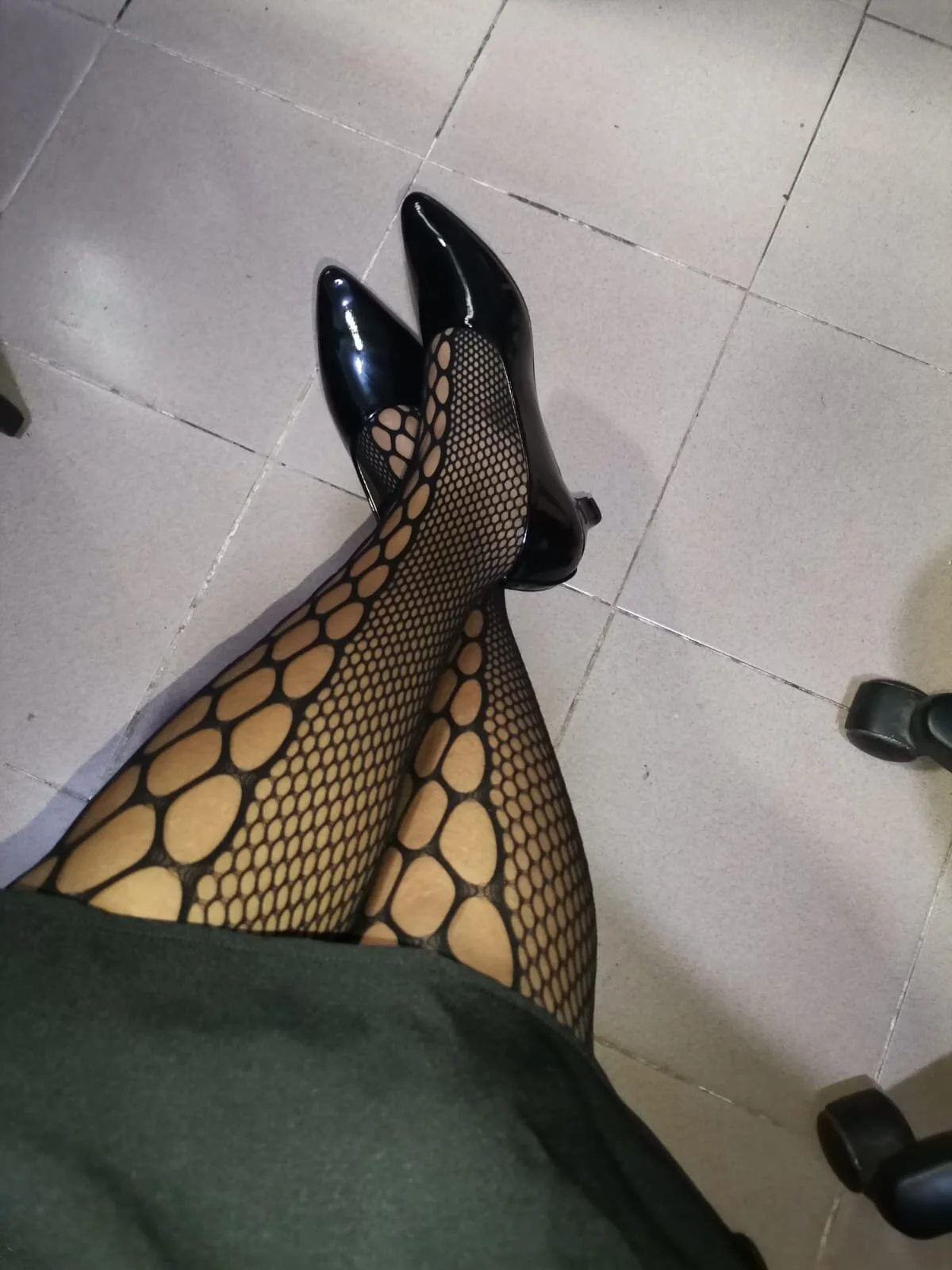 XXX Porn Photo of Nude Maskedcurves 3