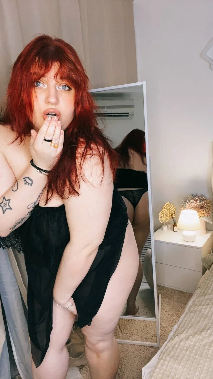 XXX Porn Photo of Nude BelladonnaRed 5