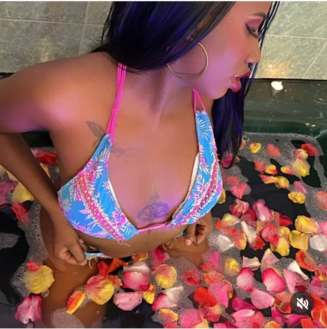XXX Porn Photo of Nude Rossiecameron_ 5