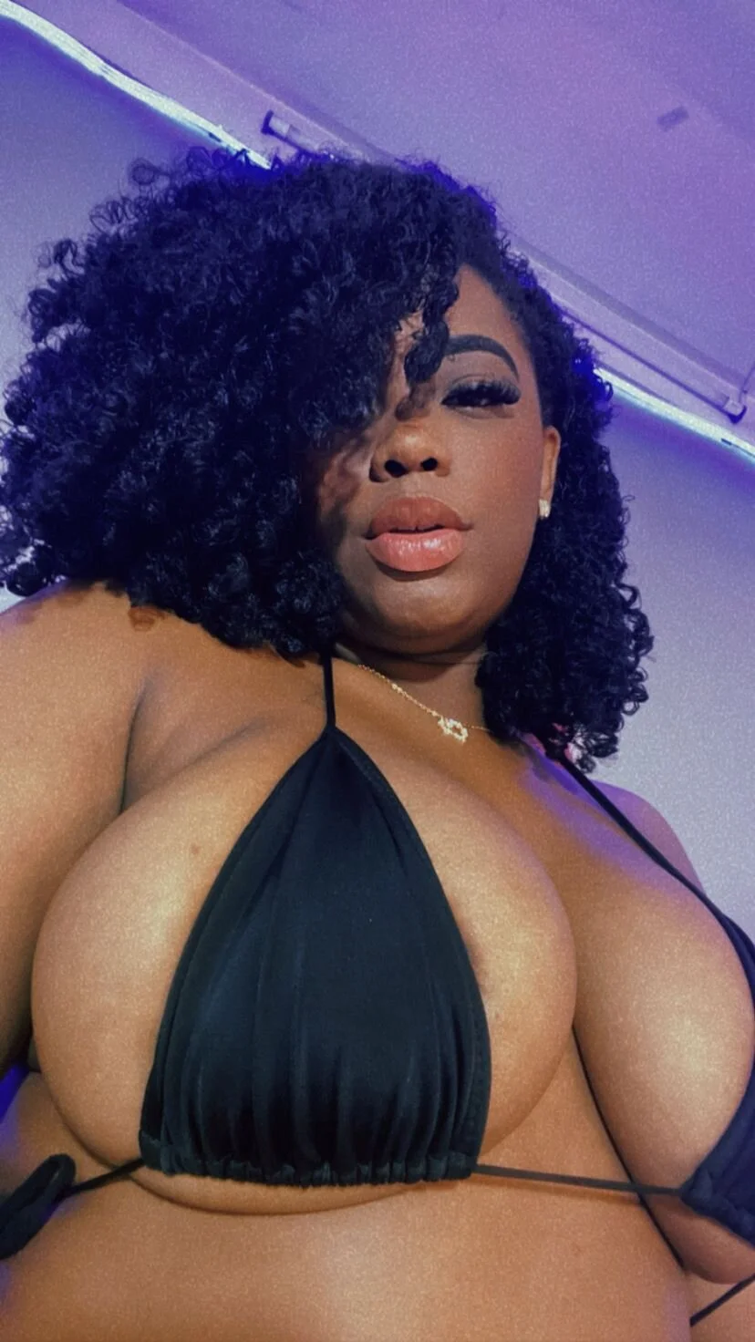 XXX Porn Photo of Nude Tyra_Privacy 146