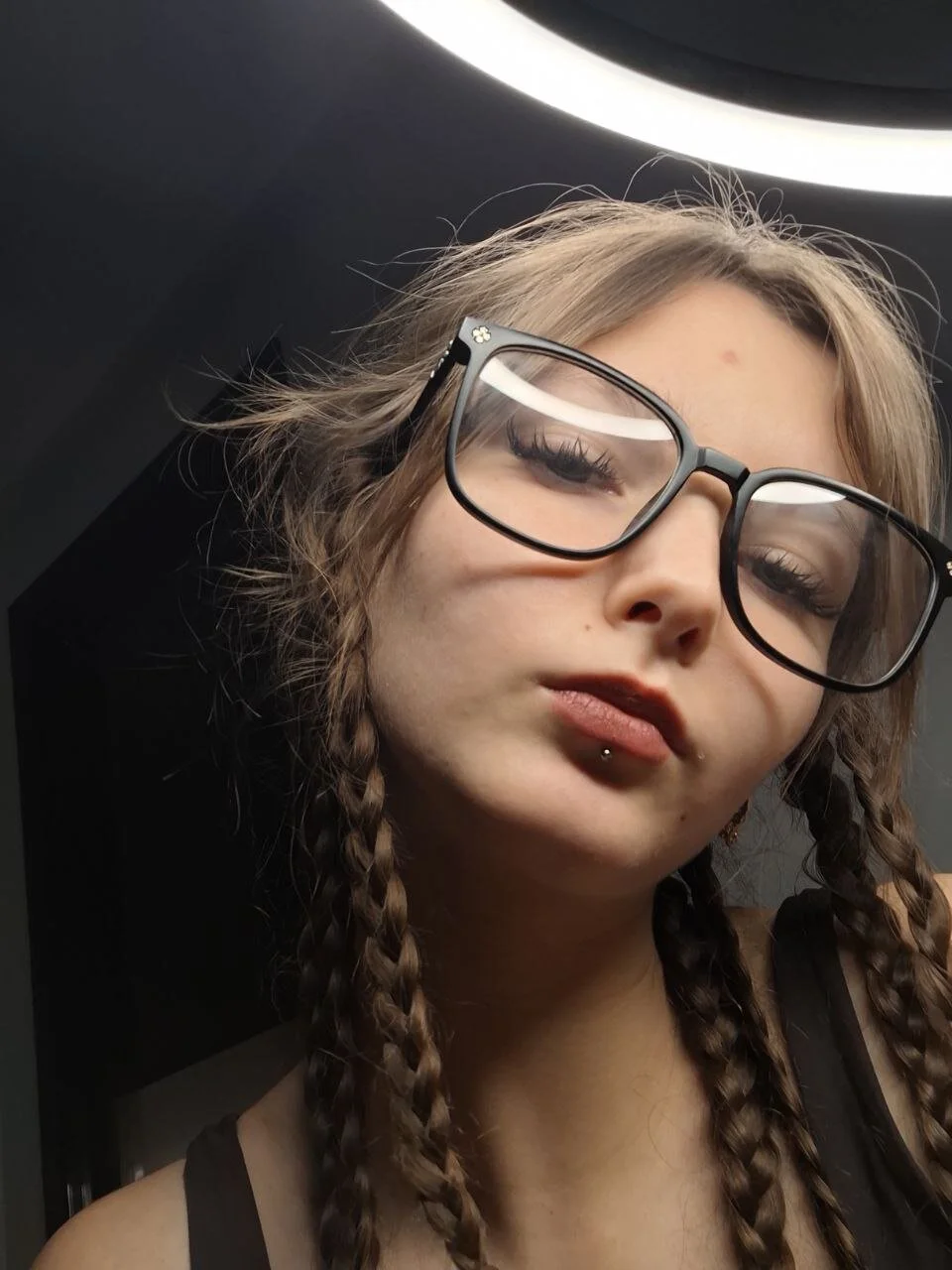 XXX Porn Photo of Nude DongMolt 319