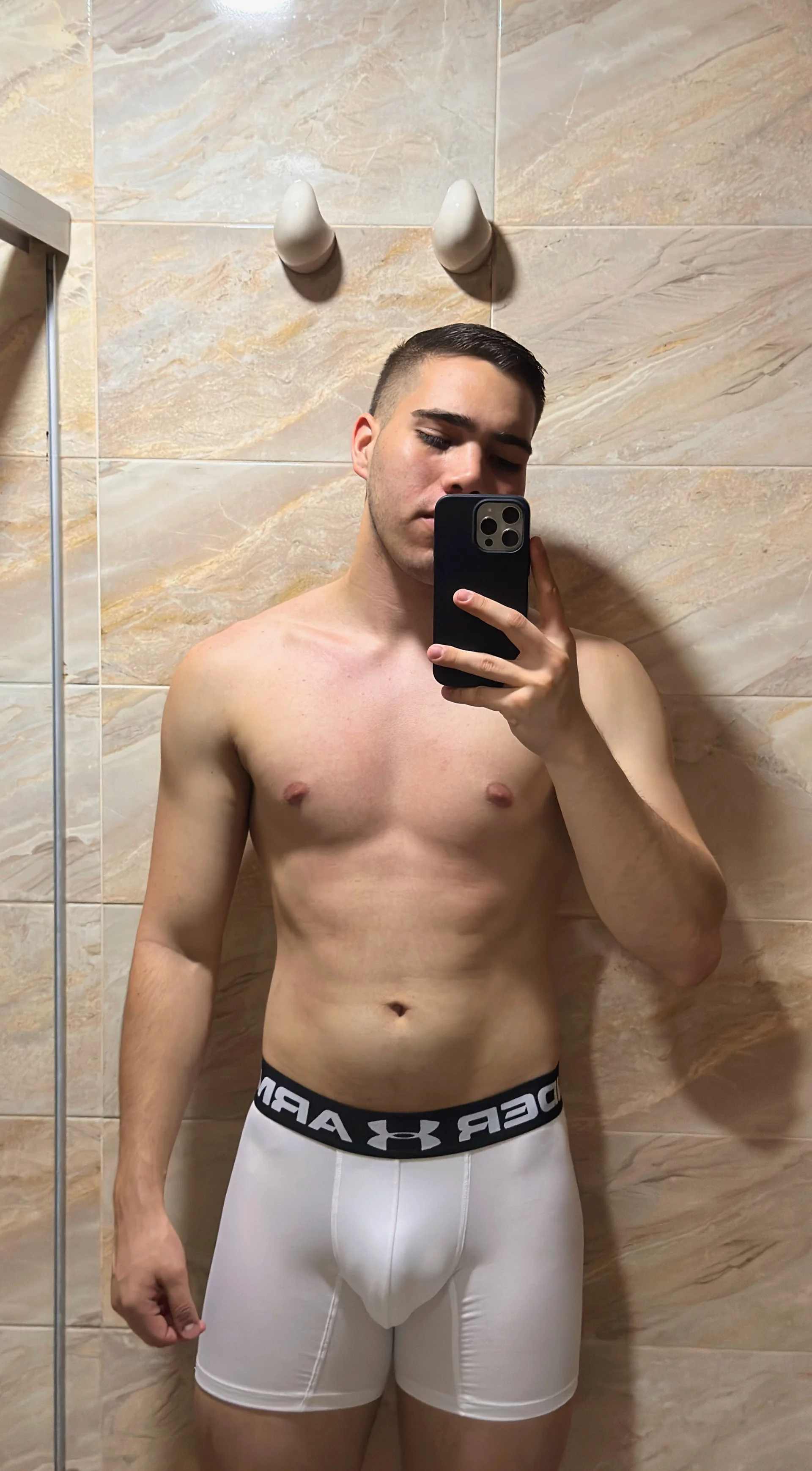 XXX Porn Photo of Nude Adam_ford 4