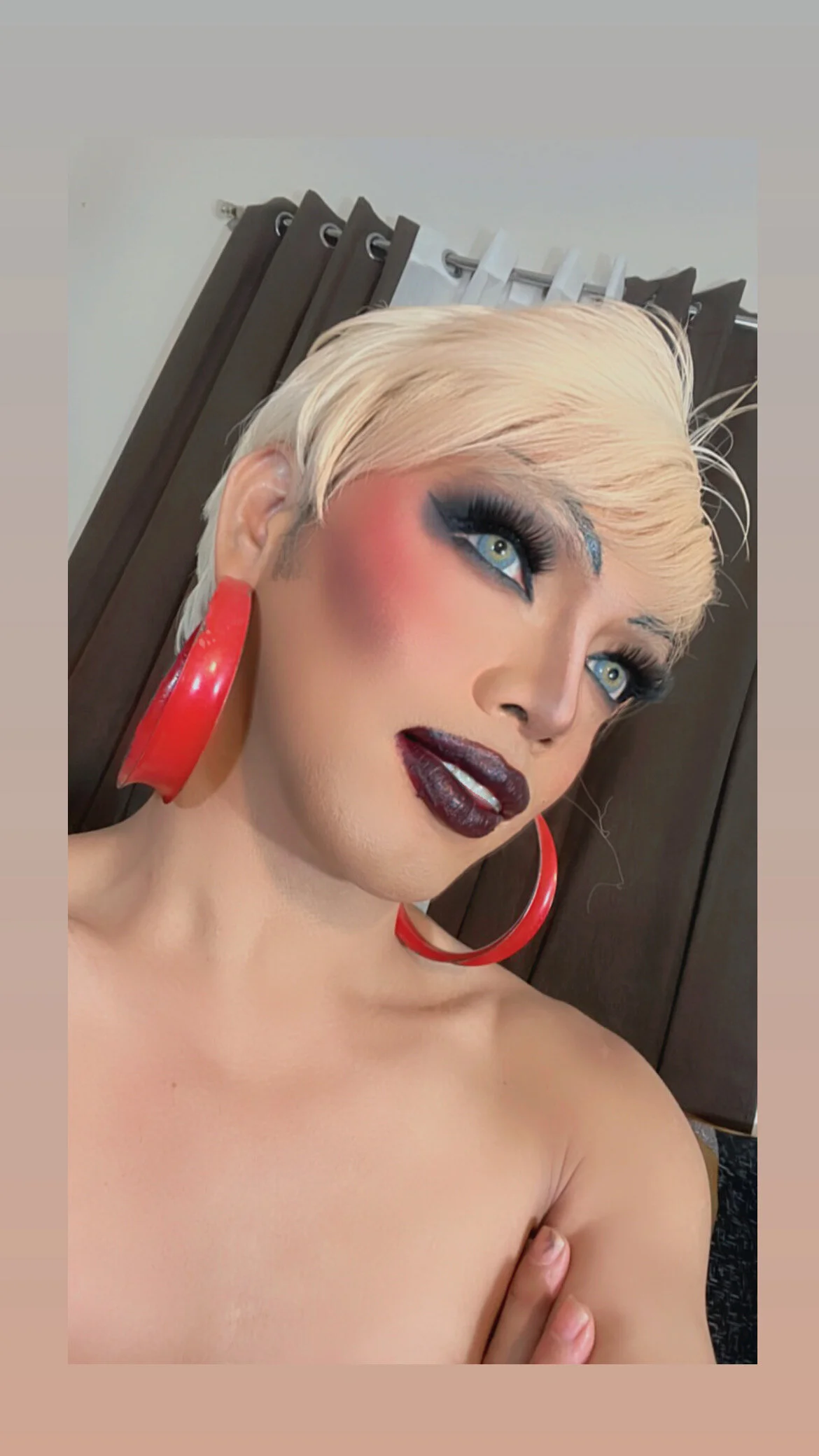 XXX Porn Photo of Nude SmokingDomDiva 3