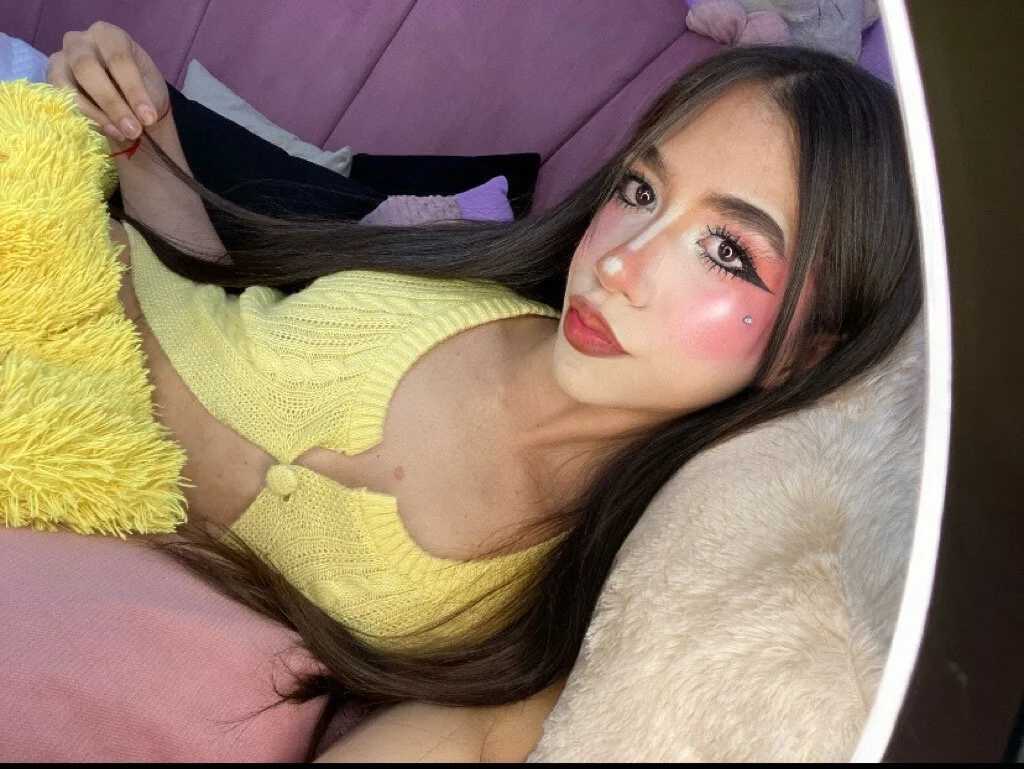 XXX Porn Photo of Nude AlissonDannae777 18