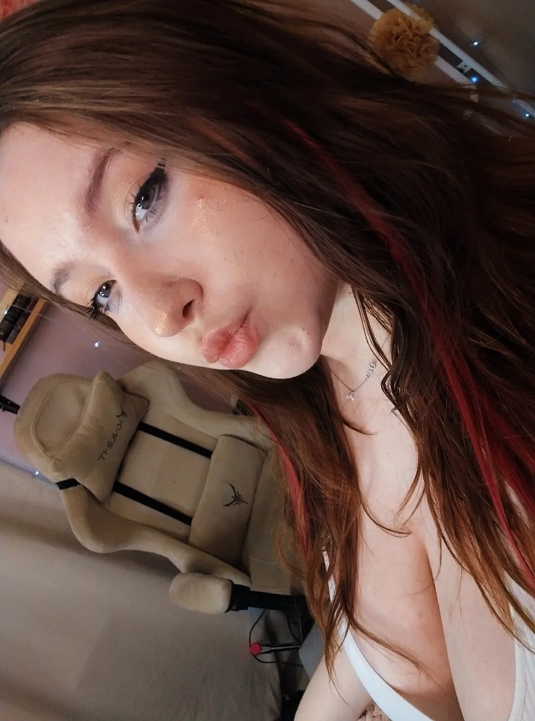 XXX Porn Photo of Nude Selena_Muse 17