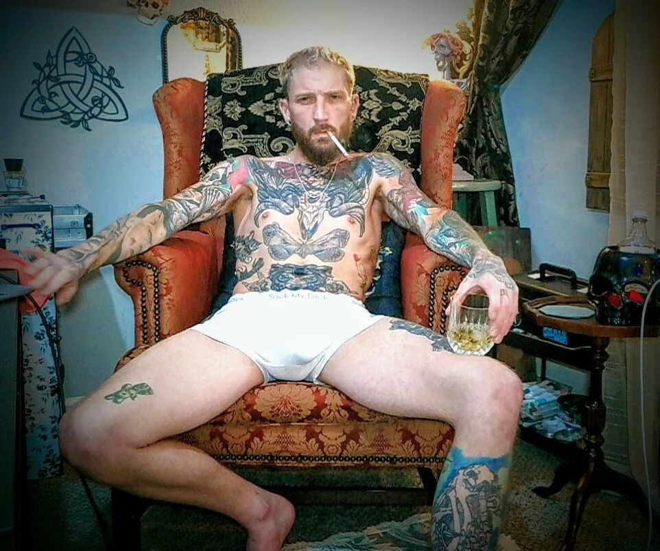 XXX Porn Photo of Nude FrankieDRay 4