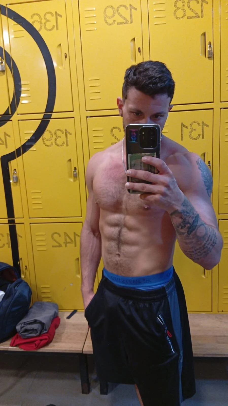 XXX Porn Photo of Nude mike_burke 14