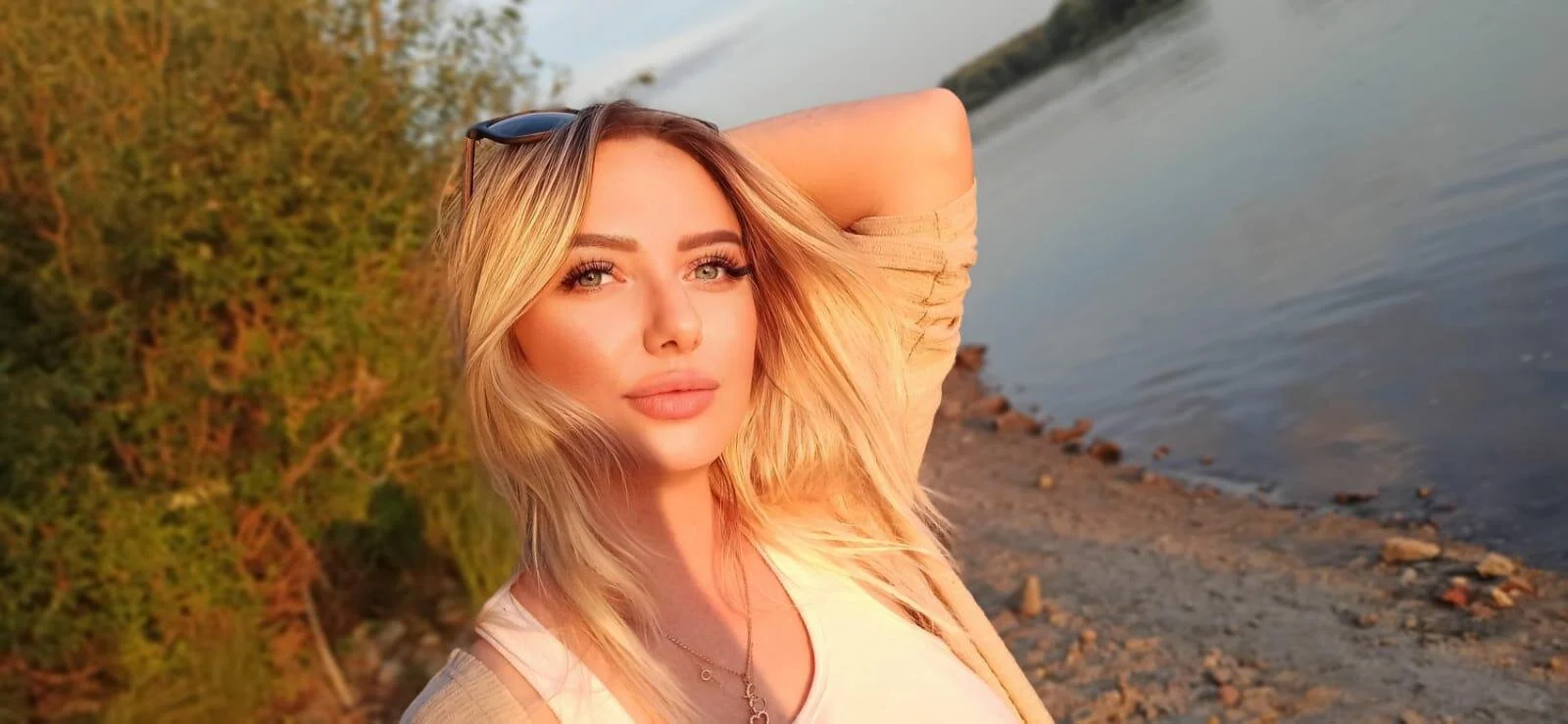 XXX Porn Photo of Nude BriannelGold 4