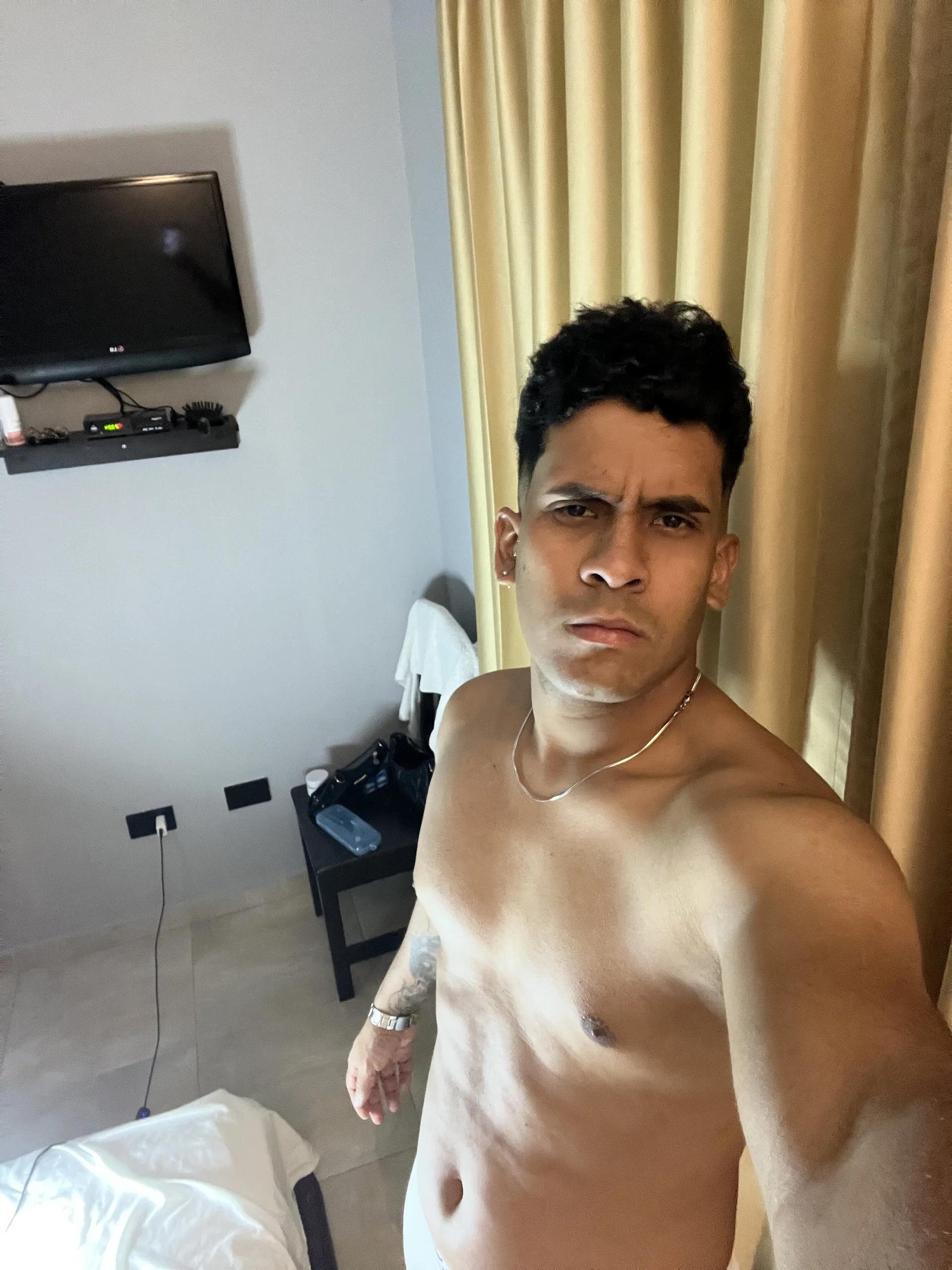 XXX Porn Photo of Nude Austinlopezz 6