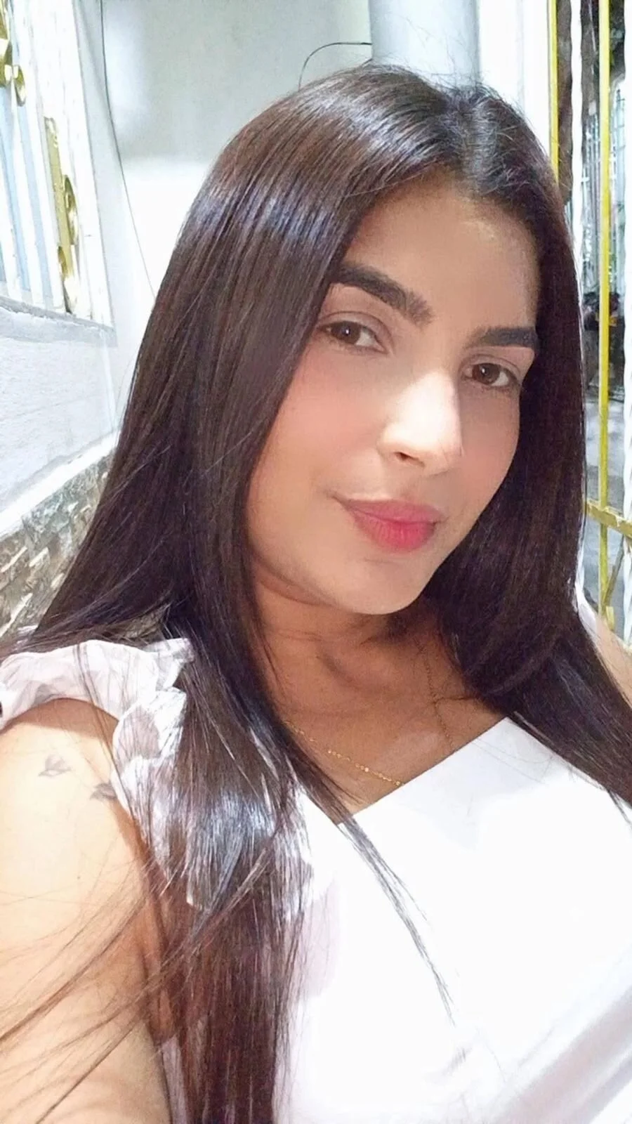 XXX Porn Photo of Nude hilaryythompson 5