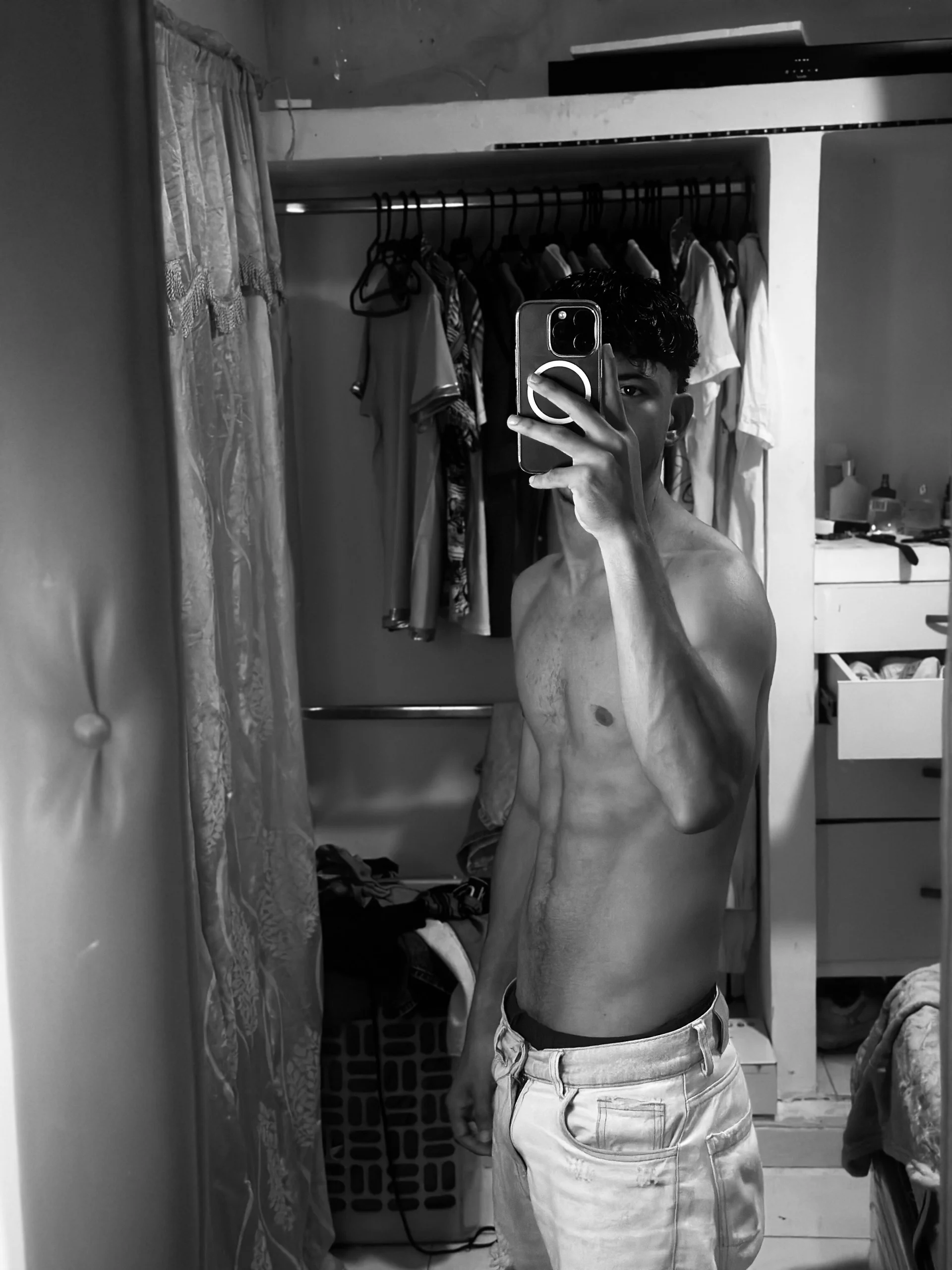 XXX Porn Photo of Nude thecamilo 2