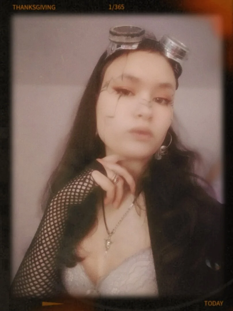XXX Porn Photo of Nude Emily_Strikeee 17
