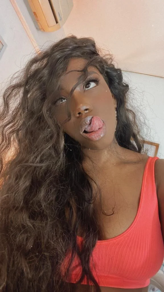 XXX Porn Photo of Nude zobe_love 2