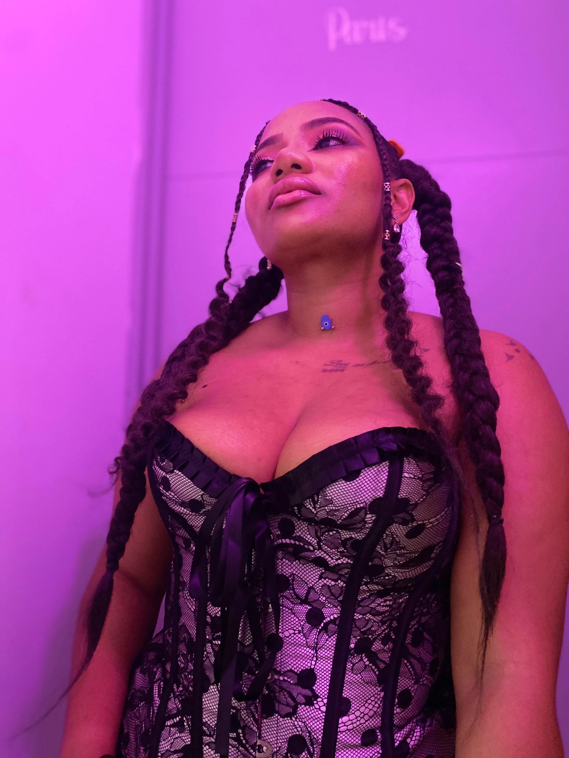 XXX Porn Photo of Nude Lawrenhils 41