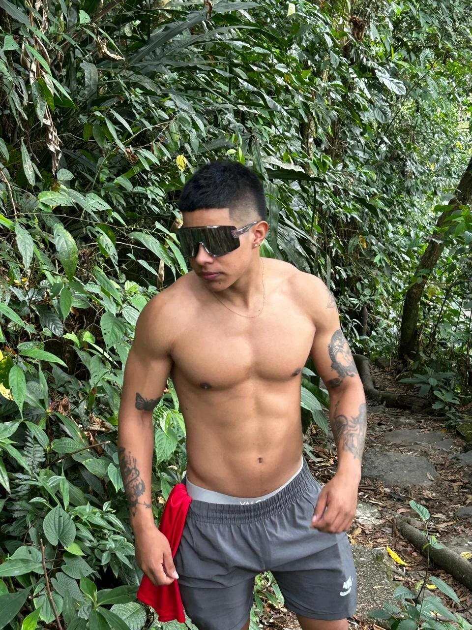 XXX Porn Photo of Nude alejo_king02 3