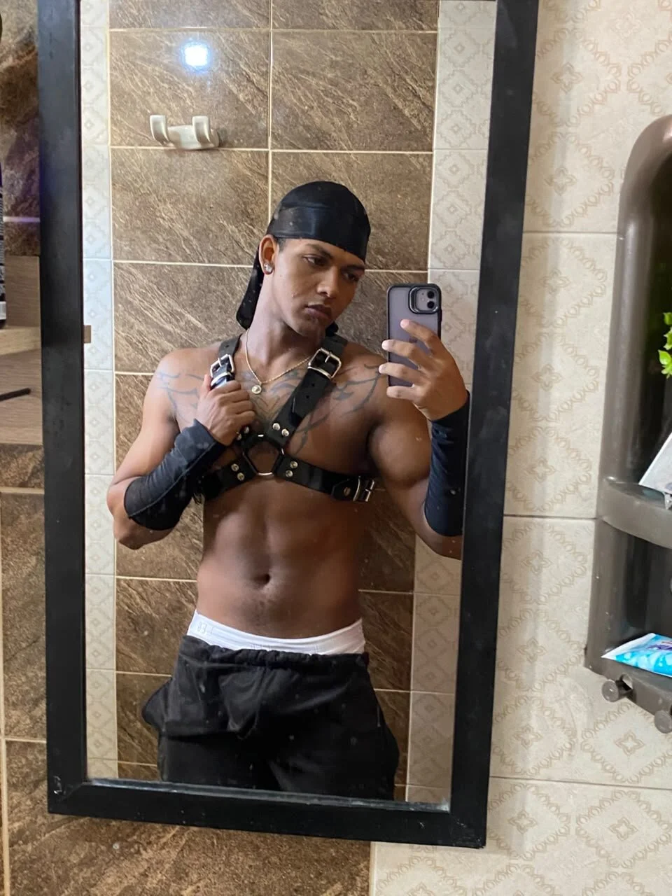 XXX Porn Photo of Nude zoriel_bigcock 27